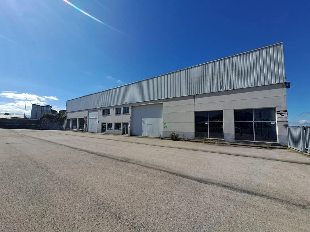 Large logistics warehouse near A-6