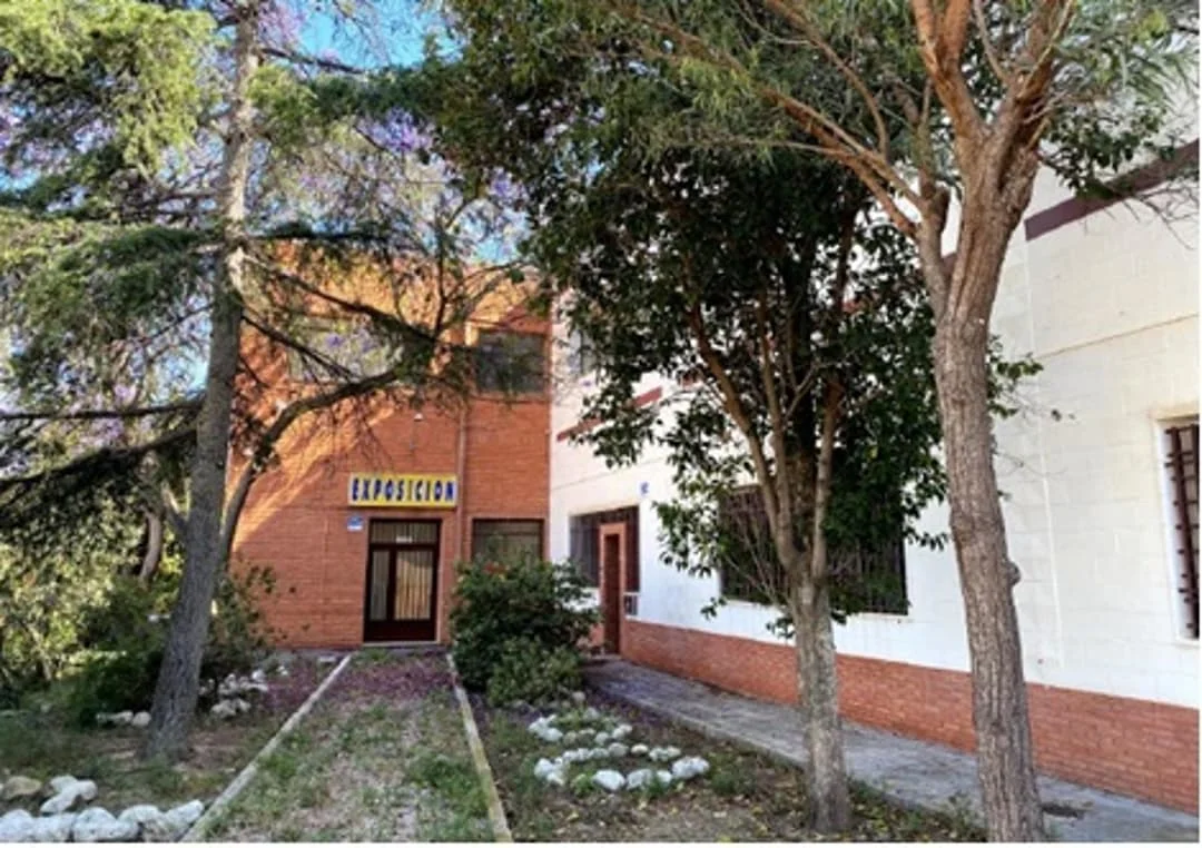 Nave industrial de 2.118 m²