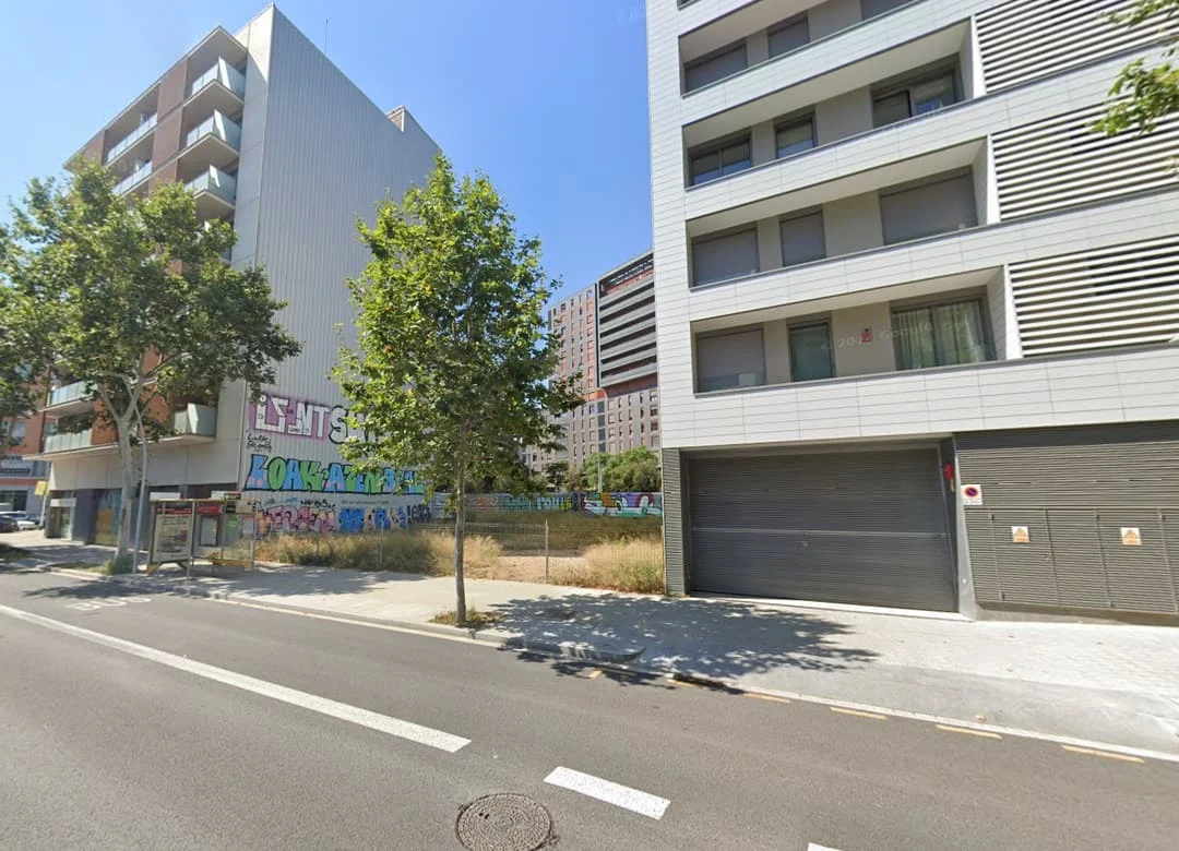 Barcelona development plot, 382 m² buildability