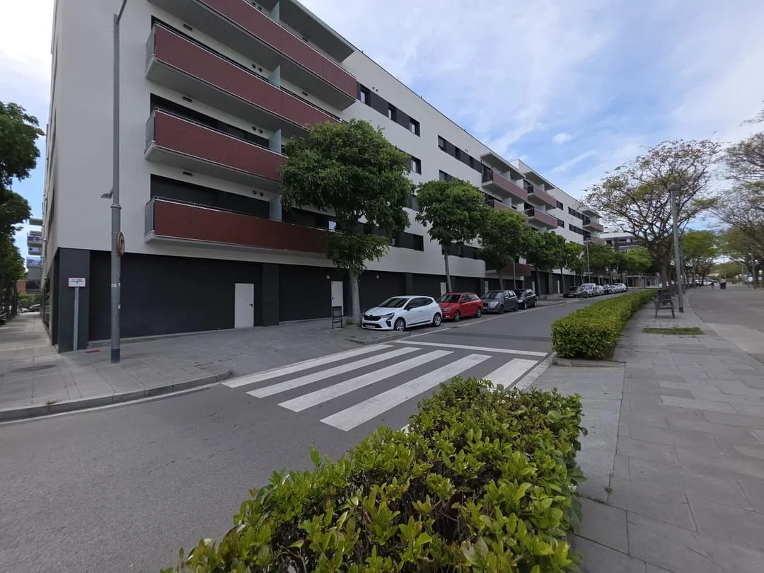 Local comercial nuevo en Sant Jordi
