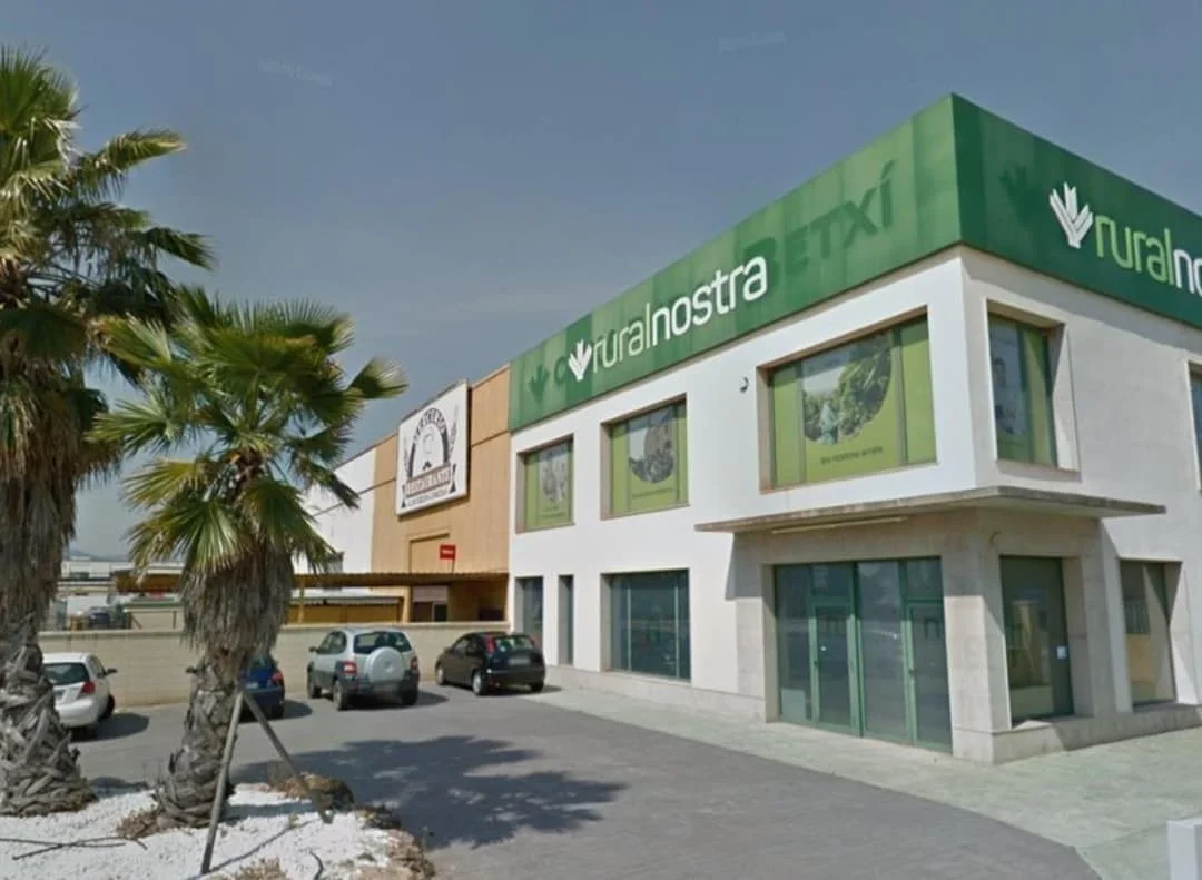 Warehouse and plot in Betxí