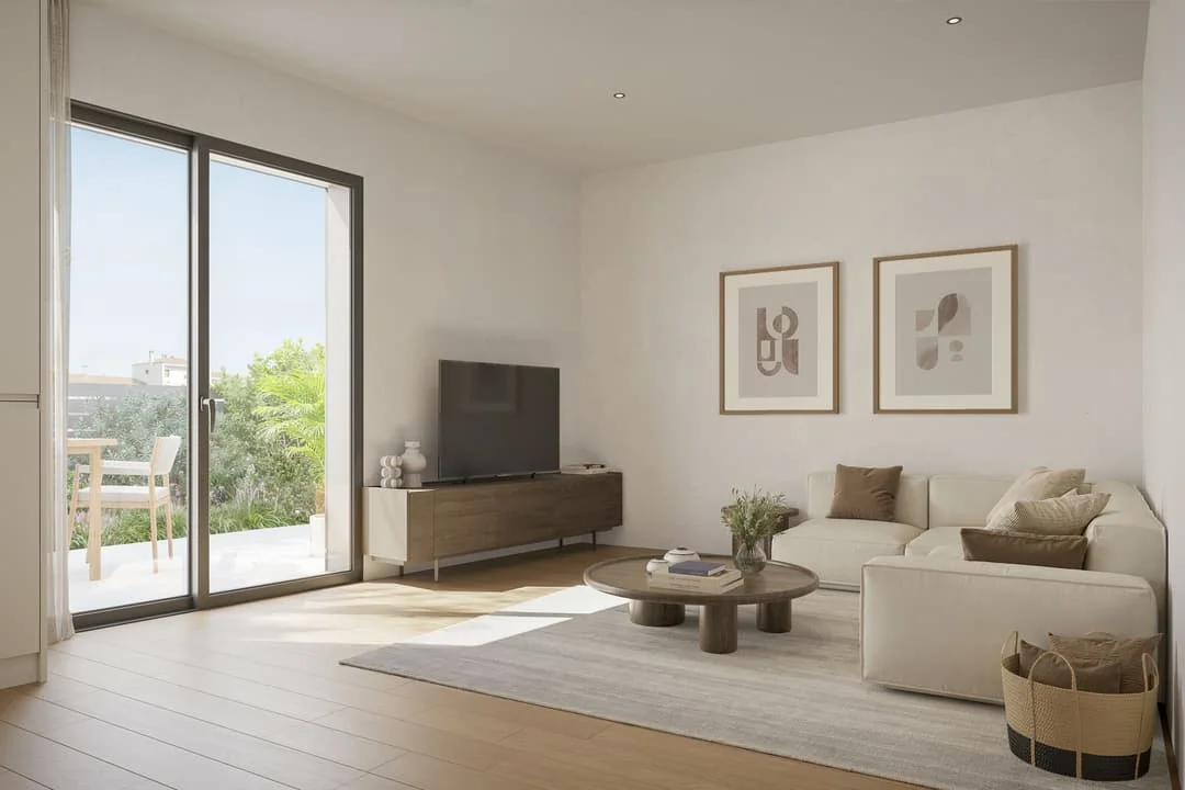 Two-bedroom Cunit development near Mediterranean