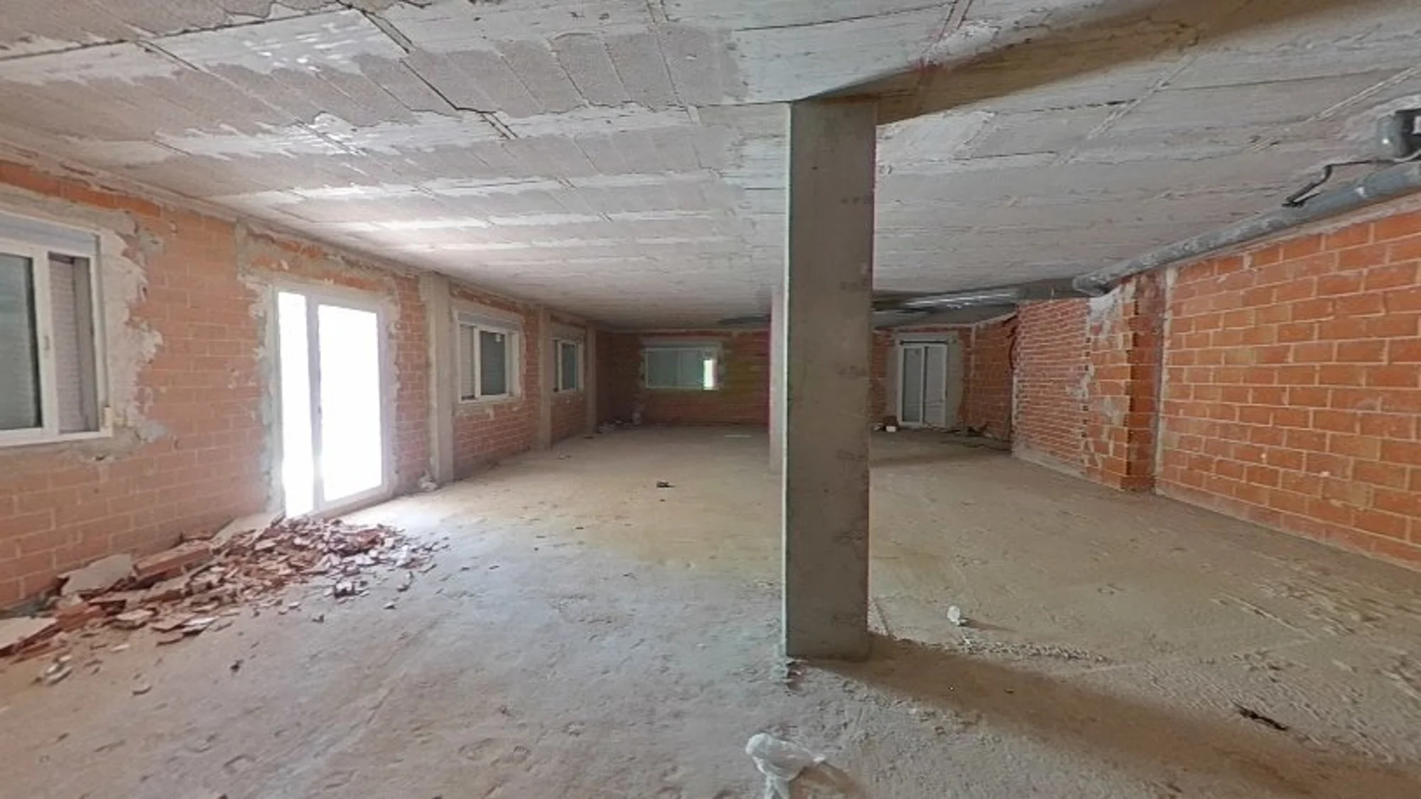 Commercial unit in Cartagena, 143 m²