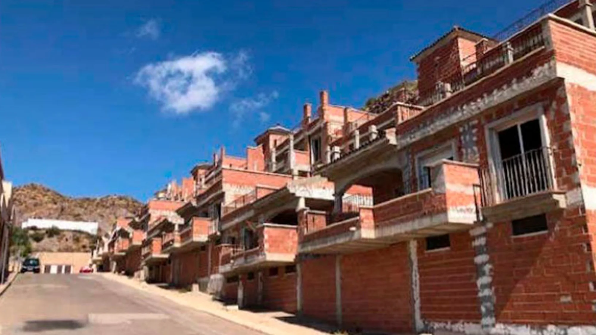 Halted 20-unit development in Águilas