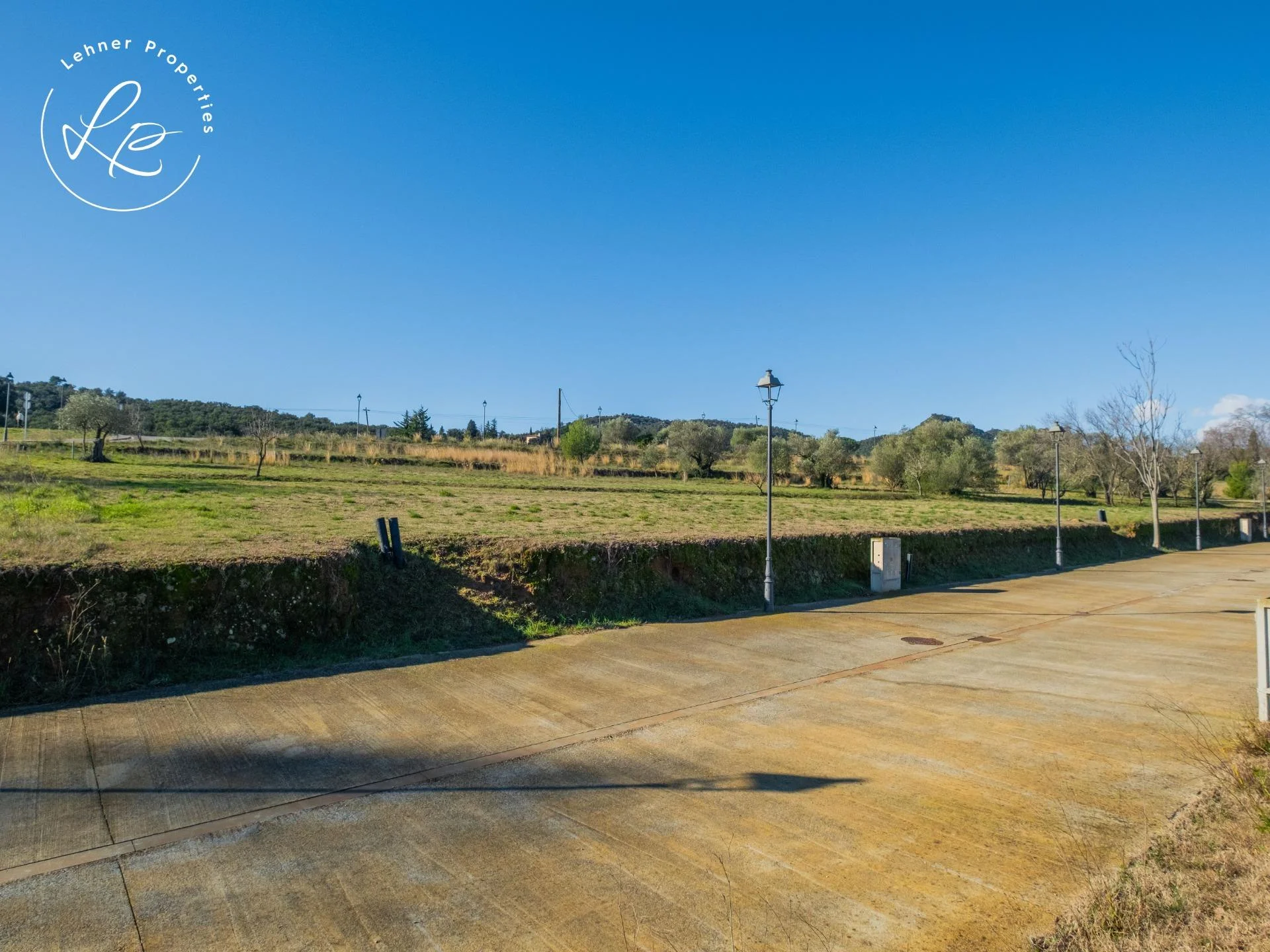 Parcela urbana en Darnius con vistas