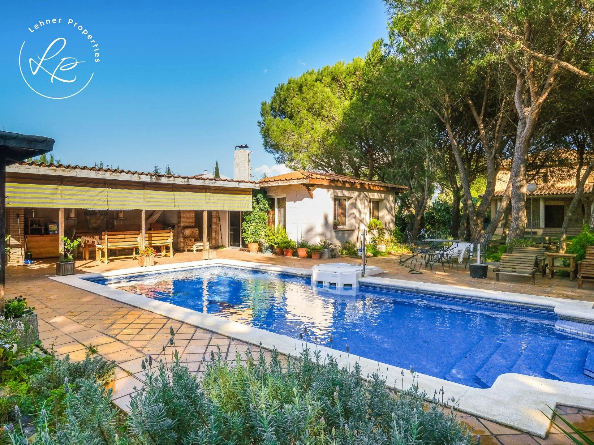 Gran villa en Mollet de Peralada con piscina