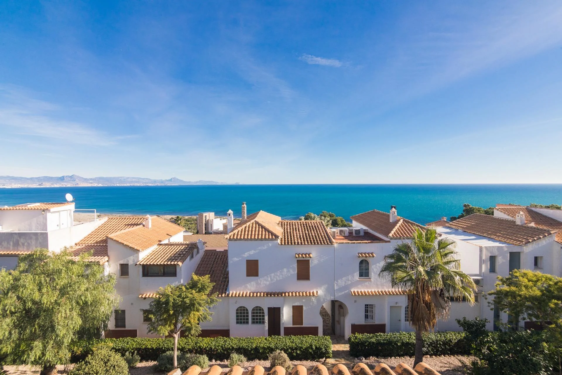 Refurbished Gran Alacant bungalow, 3 bedrooms