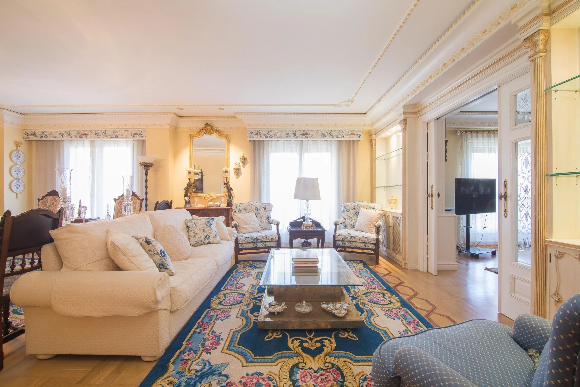 Spacious Centro flat, 223 m²