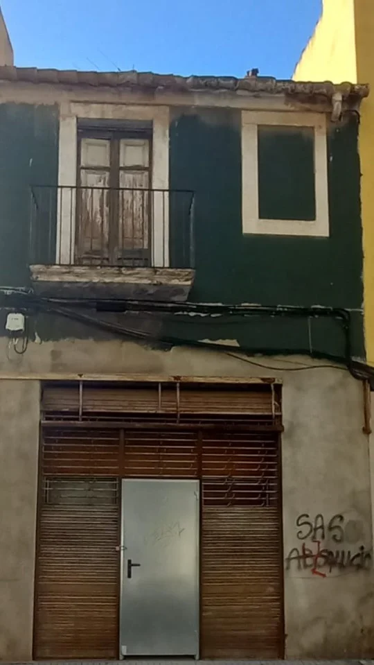 Casa pareada céntrica para reformar, 387 m²