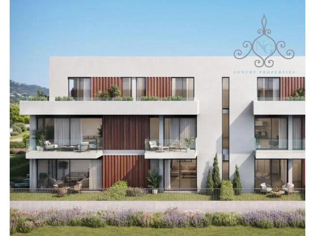 Three-bedroom penthouse with terrace