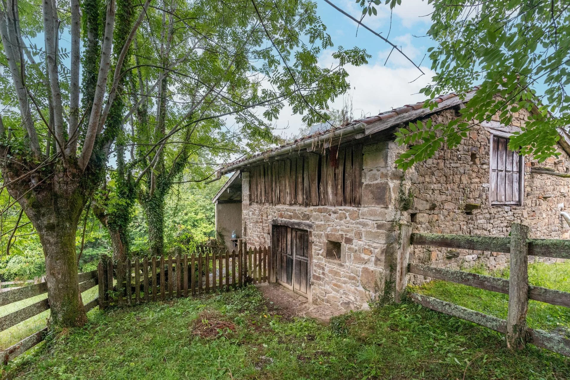 Finca rural con gran extensión de terreno