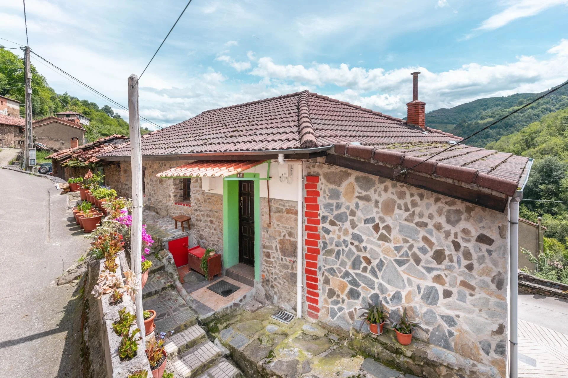 Casa de piedra cerca de Laviana, 3 habitaciones