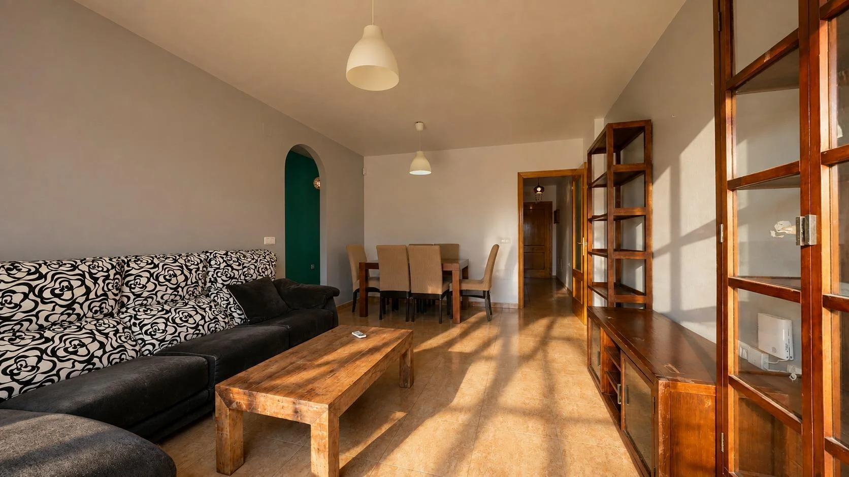 Three-bedroom flat with private patio