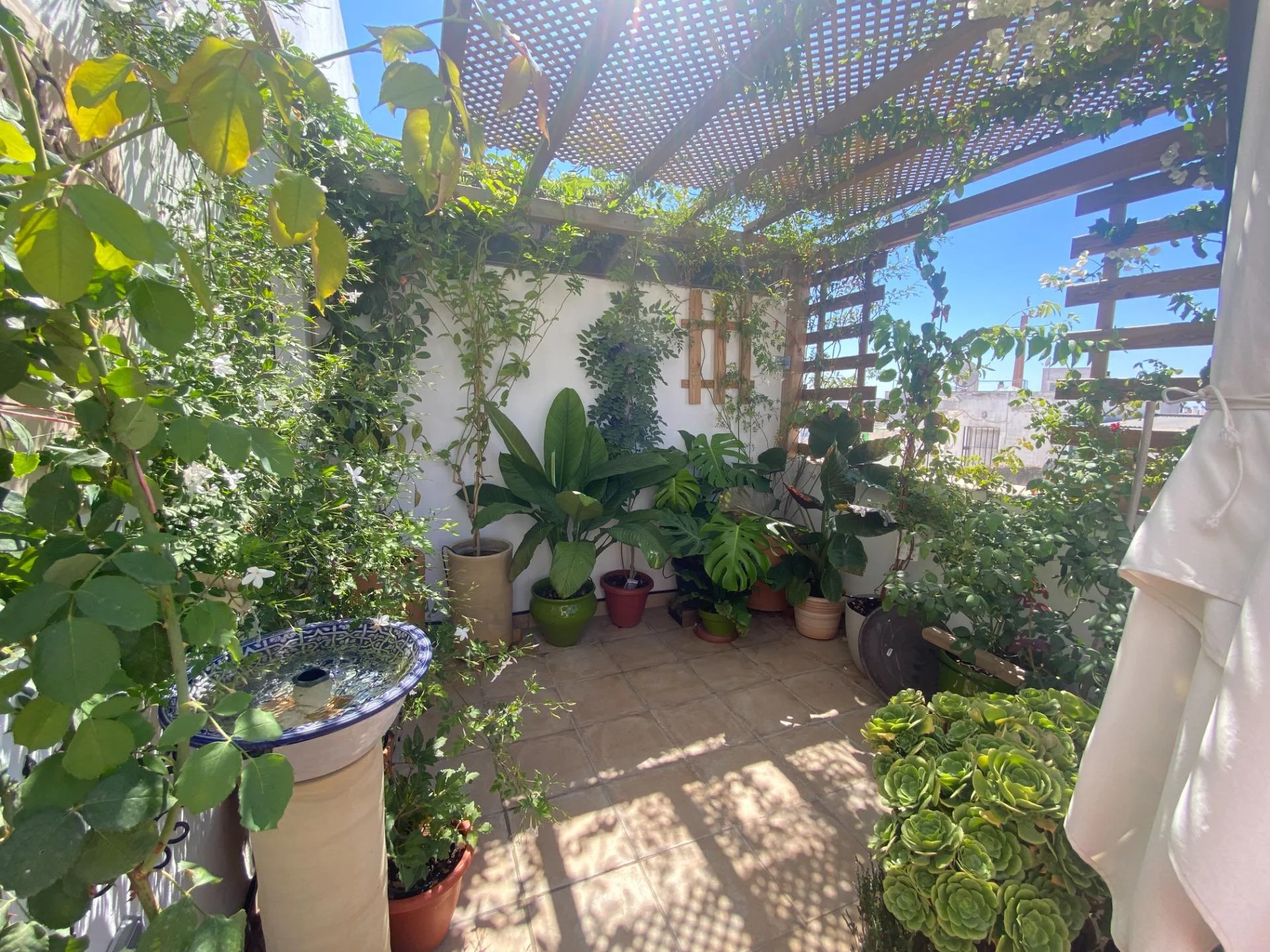 Sanlúcar penthouse with terrace and garage