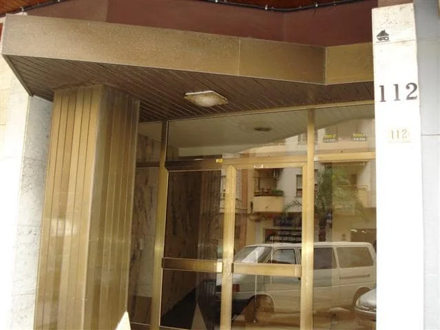 Amplio local comercial en Gandia