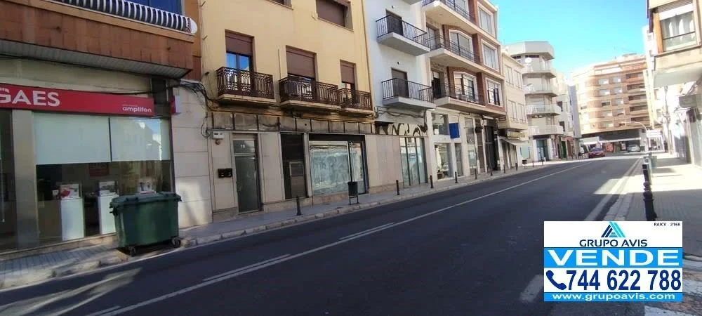 Local comercial en Oliva, 259 m² para reformar