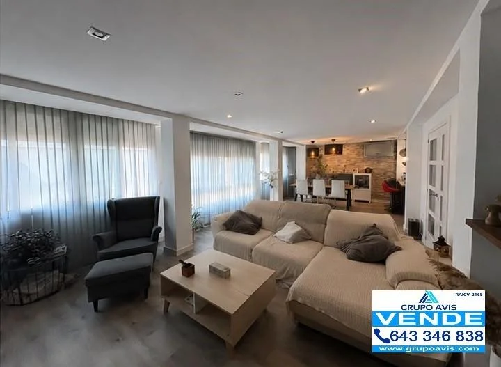 Spacious Prado flat, four bedrooms