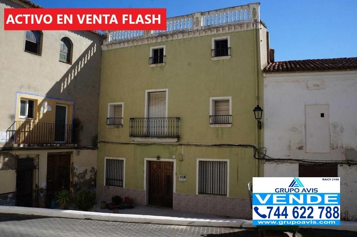 Casa de pueblo para reformar, 347 m²