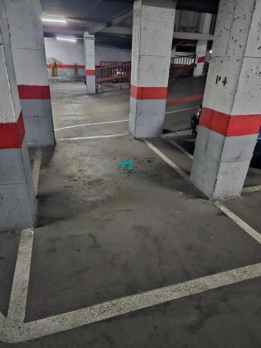 Garaje compacto en Casco Antiguo