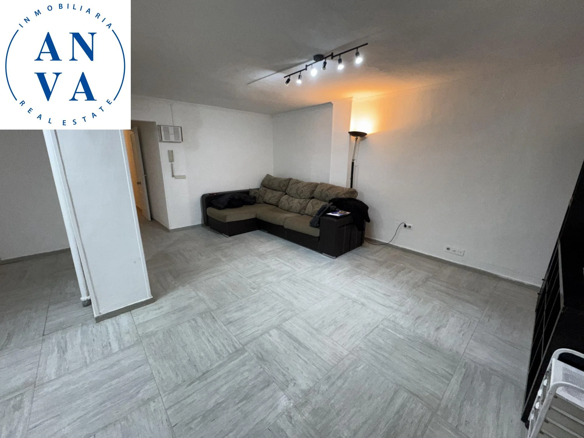 Oficina interior en el centro de Alicante