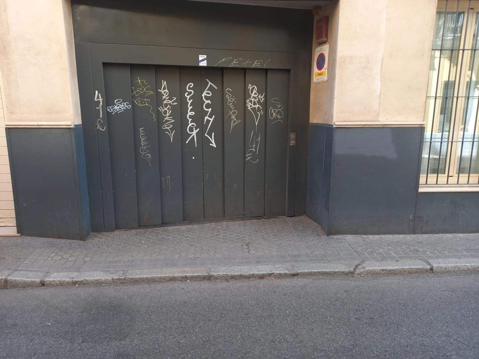 Plaza de garaje céntrica en Sevilla, fácil acceso