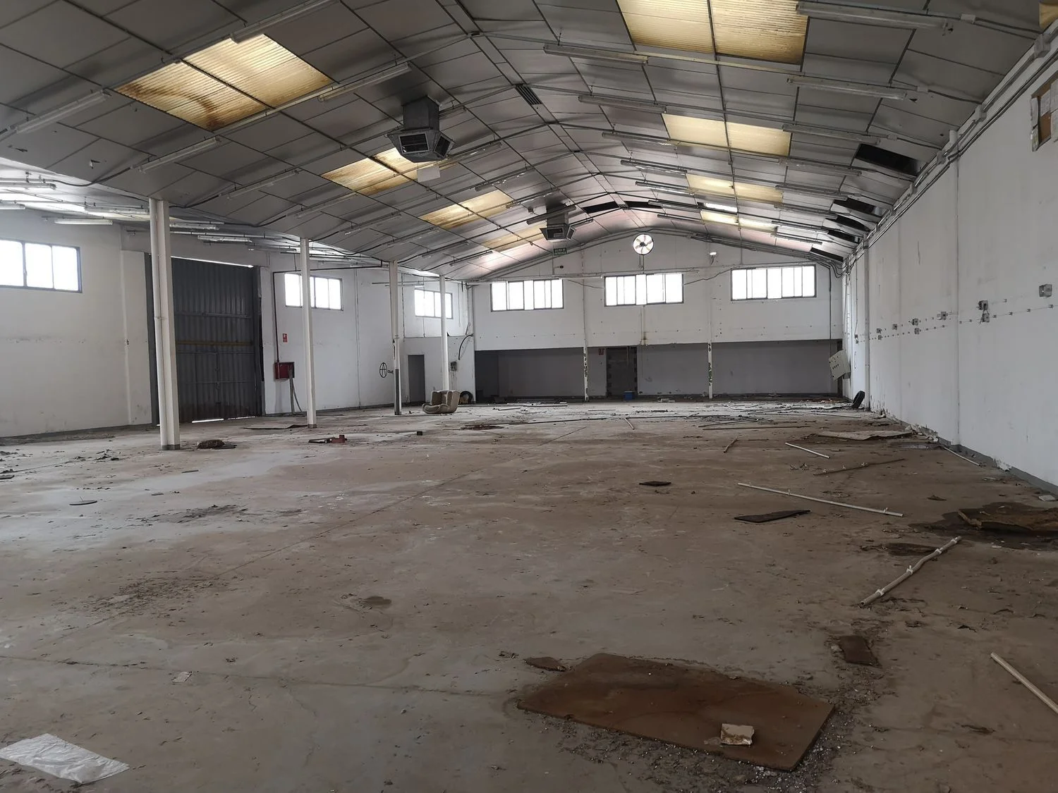 Nave industrial en Bovalar, 728 m²
