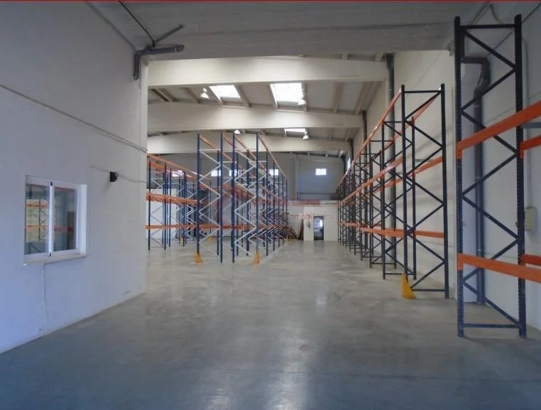 Large industrial unit in Algemesi