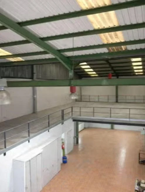 Nave industrial en buen estado, 468 m²
