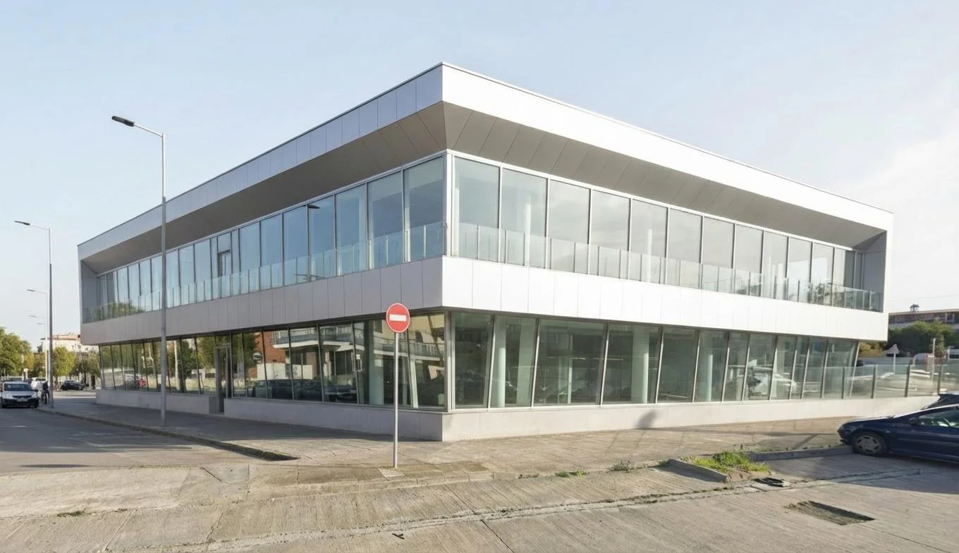 Nave industrial en buen estado, 3.723 m²