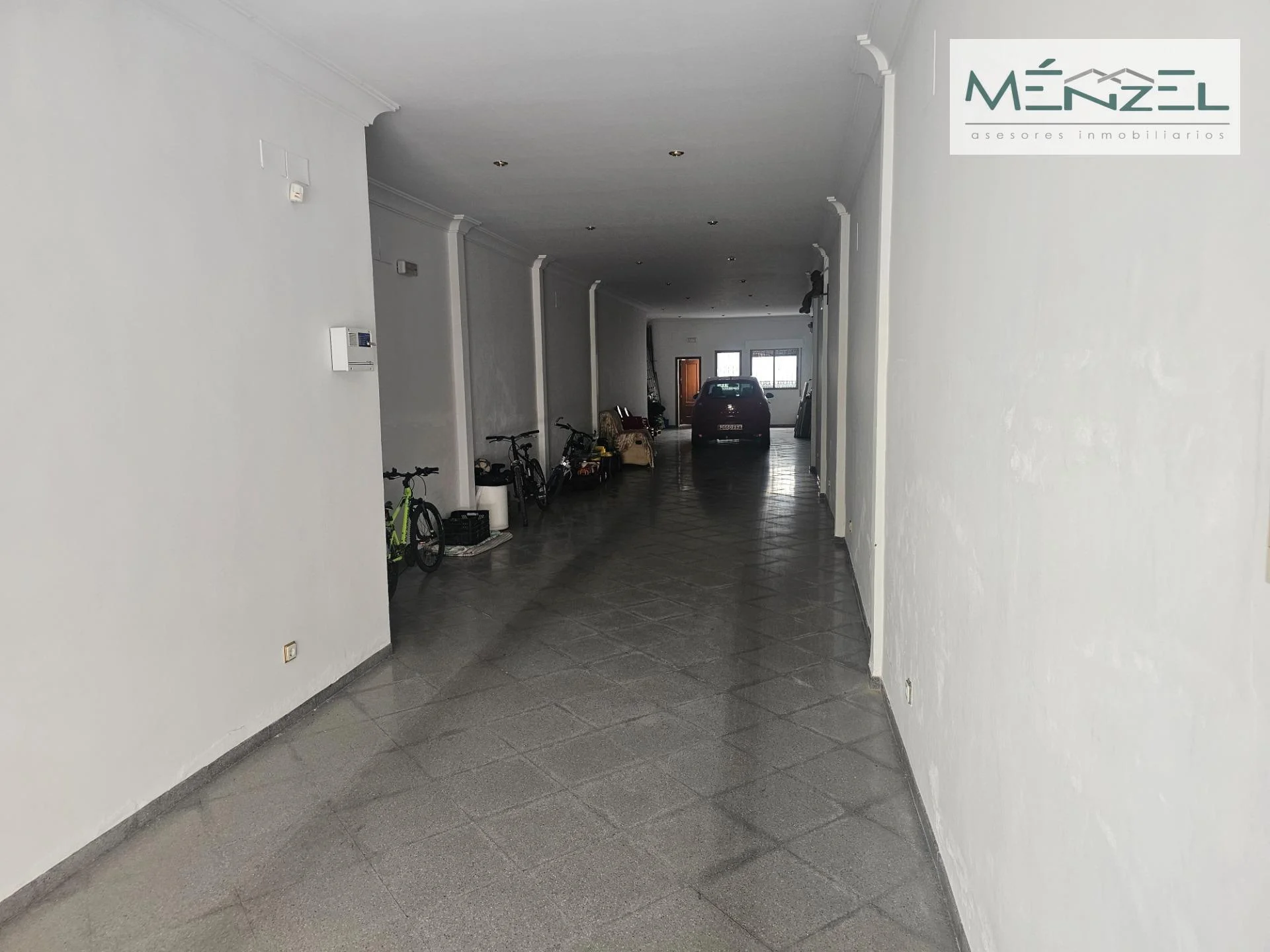 Local comercial céntrico de 110 m² con patio