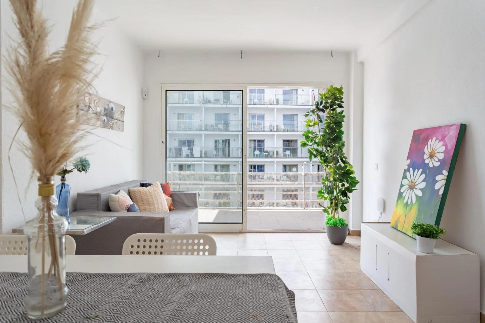 Piso de tres dormitorios con terraza en Capellans