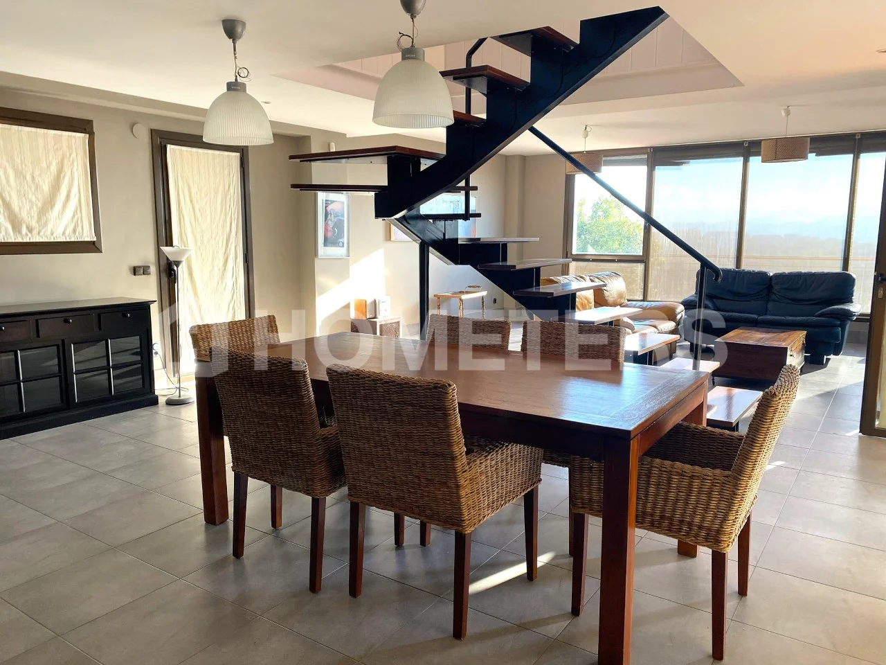 Large Ulía villa with ten bedrooms