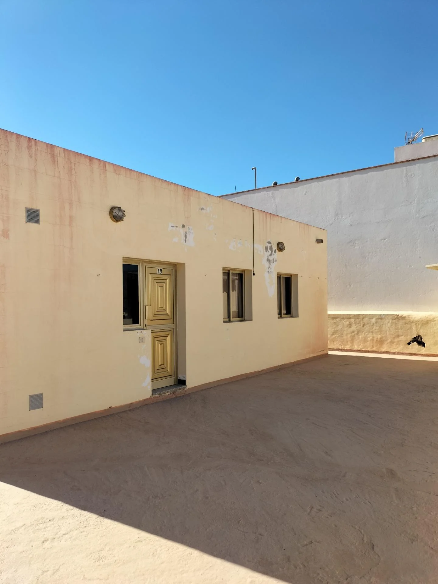 Edificio de inversión en El Matorral, seis unidades