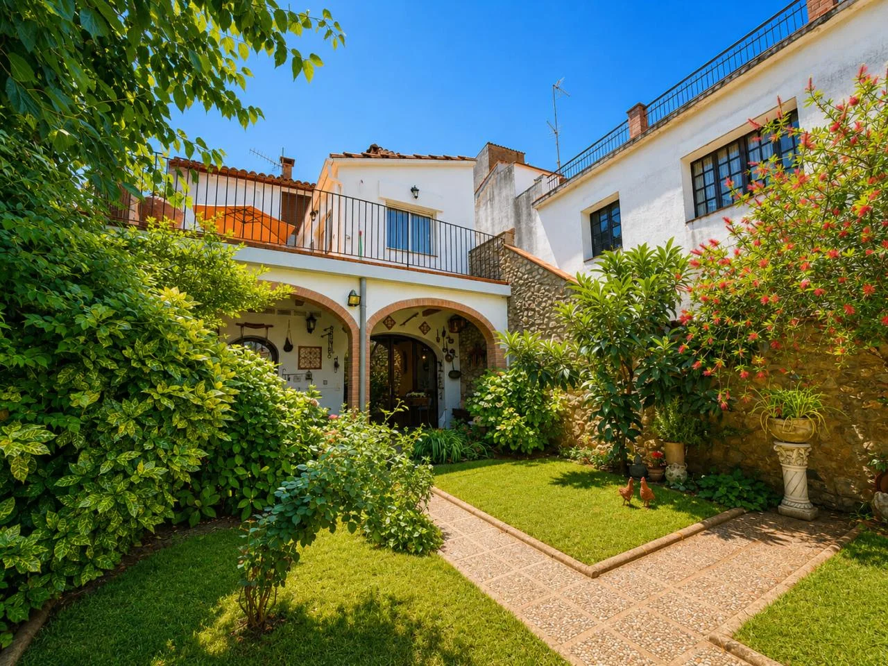 Casa rural reformada con licencia turística