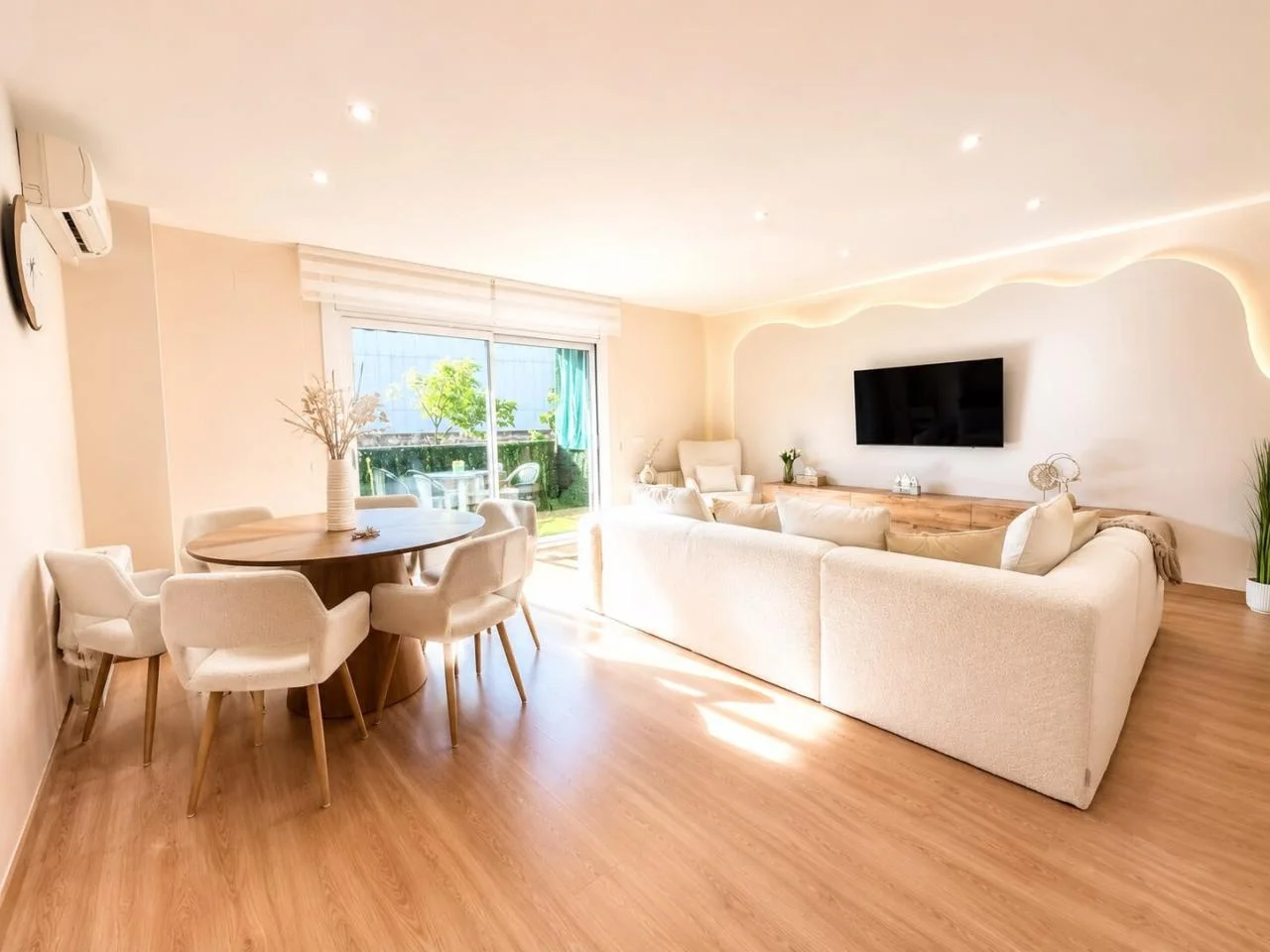 Apartamento reformado de tres dormitorios en Costa Brava