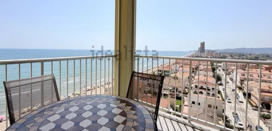Reformed beachfront apartment, 4 bedrooms