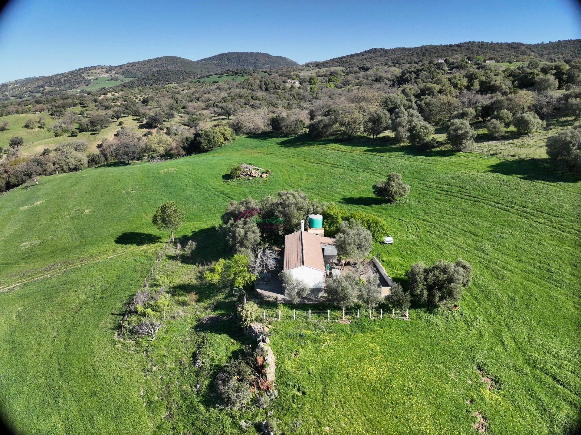 Rustic finca near Prado del Rey