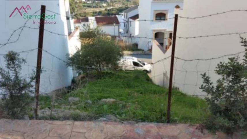 109 m² plot in La Vega