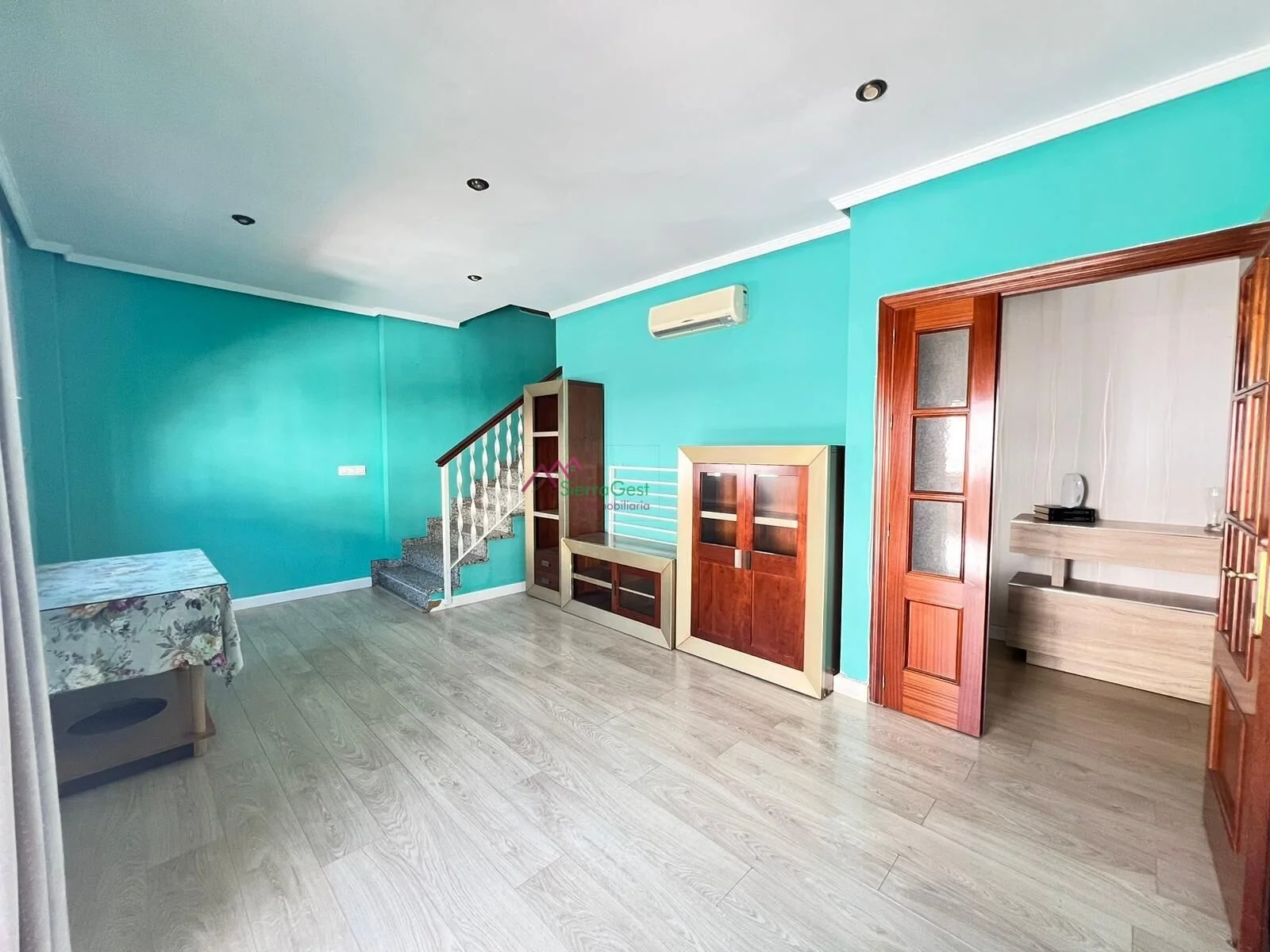 Central Ubrique duplex with three bedrooms