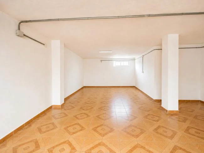 Garaje independiente de 49 m² en Loja
