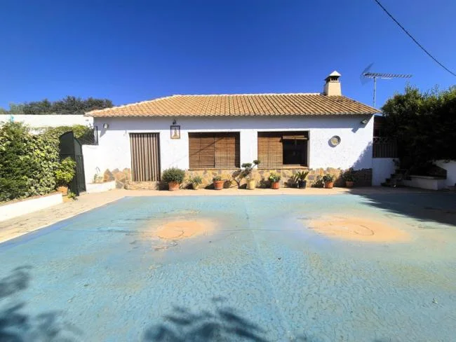 Rural finca with two houses