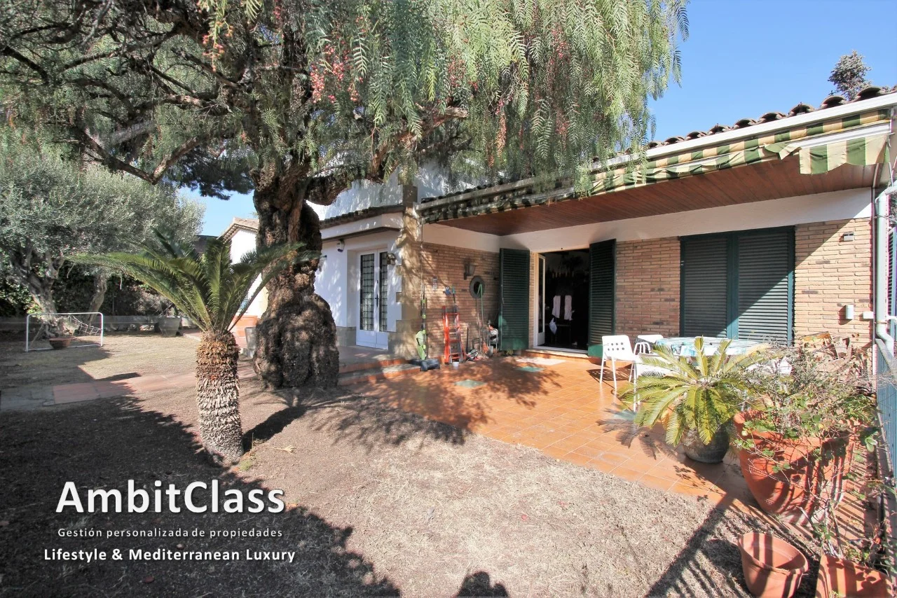 Chalet mediterráneo en Cabrils, 4 dormitorios