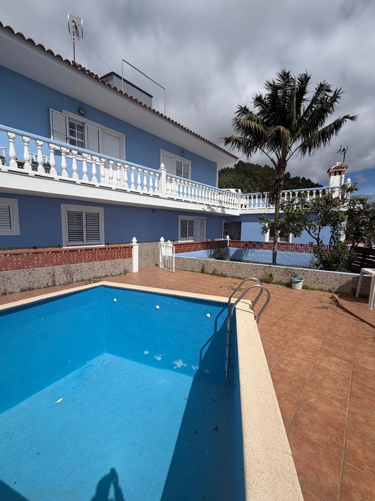 Casa adosada con piscina privada y 7 dormitorios