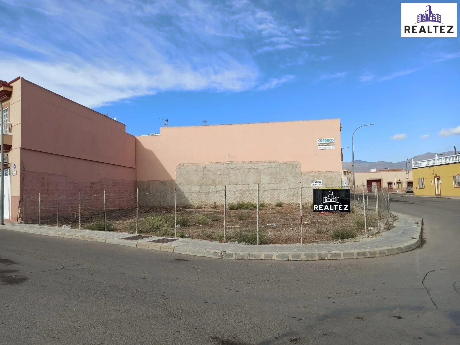 Parcela urbana en Campohermoso, 527 m²
