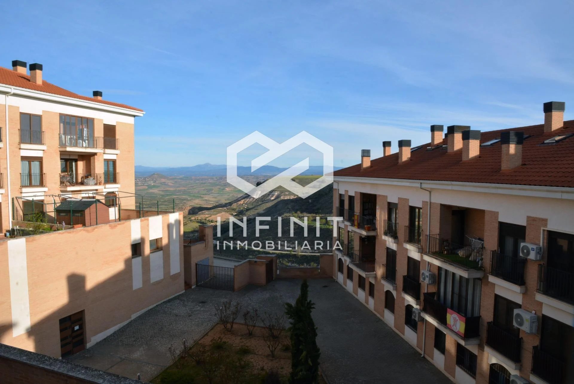 Piso luminoso en Trijueque con terraza panorámica