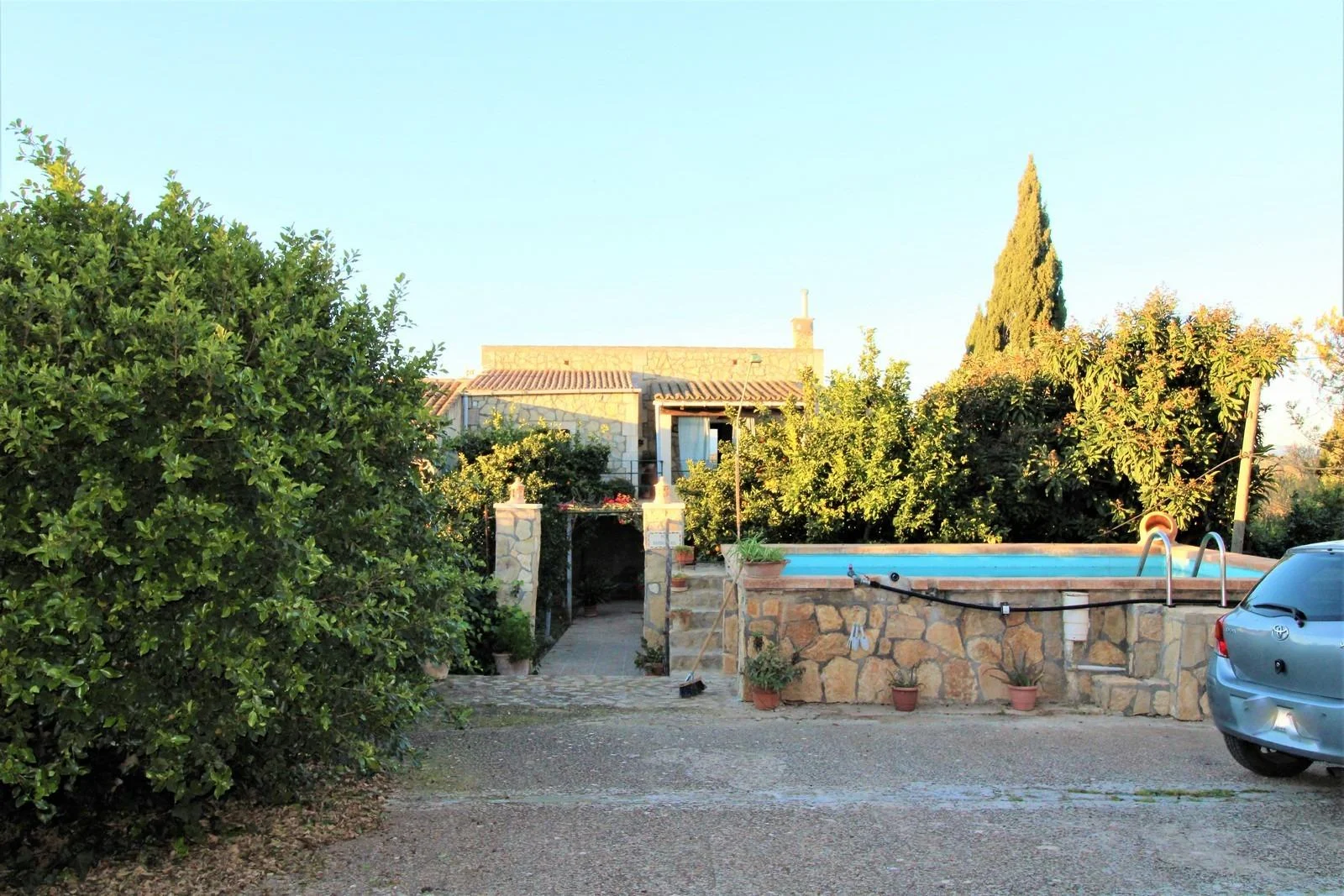 Rustic Llubí house with 200 m²
