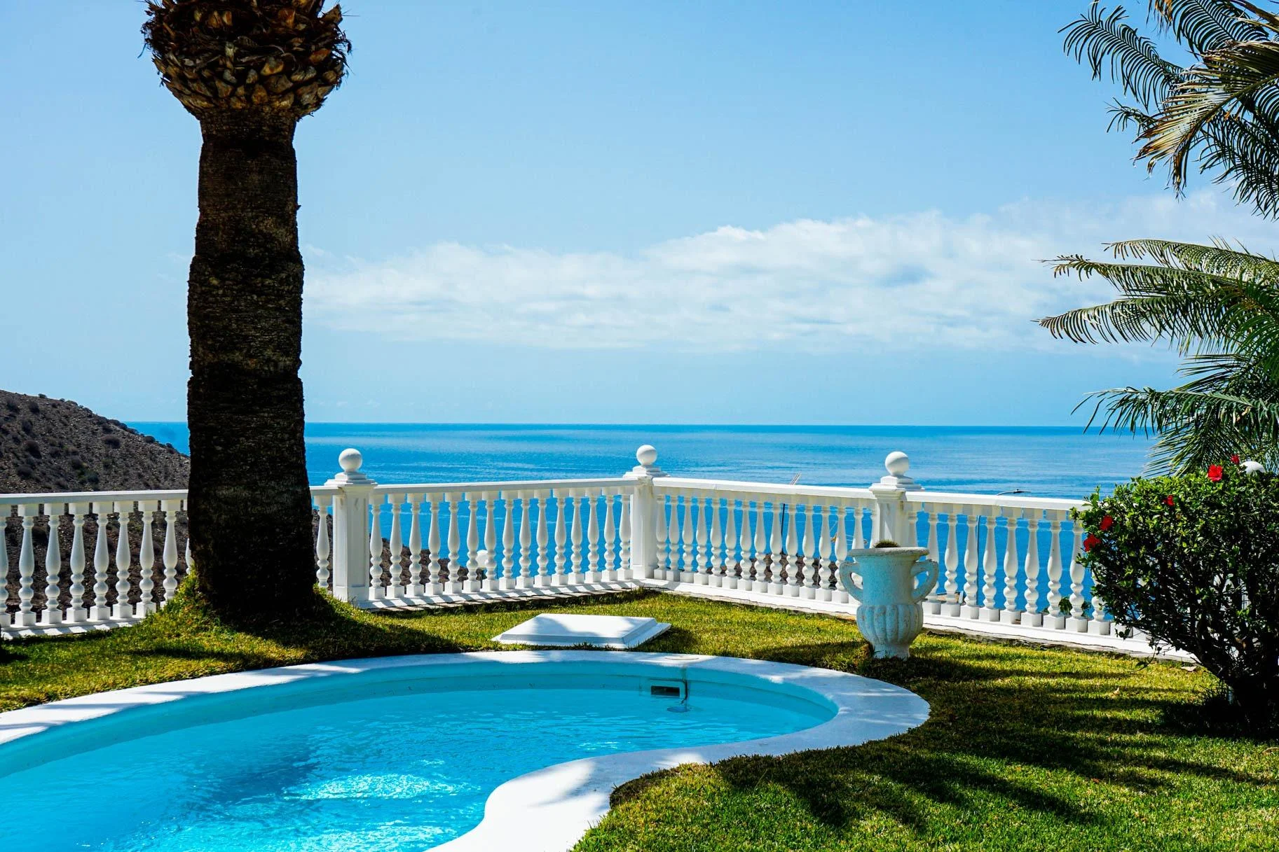 Villa con vistas al mar y piscina privada