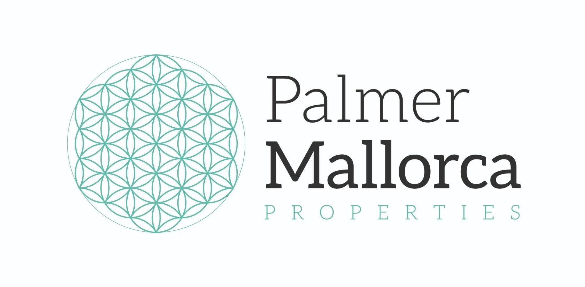 Three contiguous premises in Puerto Alcudia