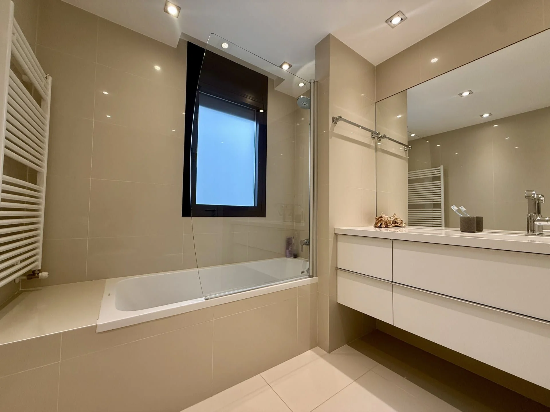 Tenanted Encamp flat with two bedrooms