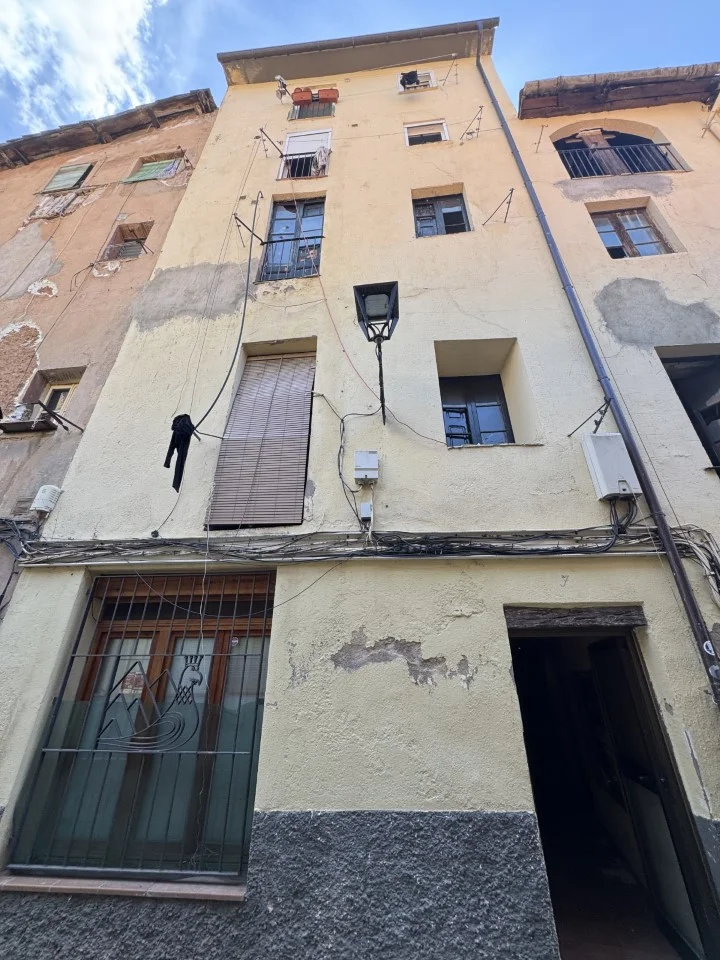 Piso en Berga, 2 dormitorios, ocupado